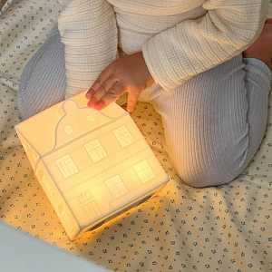 Светильник в виде домика из Копенгагена Кам Кам Копенгаген (Cam Cam Copenhagen), белый